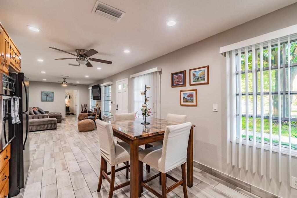 Town 'N' Country Cozy Corner, Your Florida Fun Hub Villa Tampa Eksteriør billede