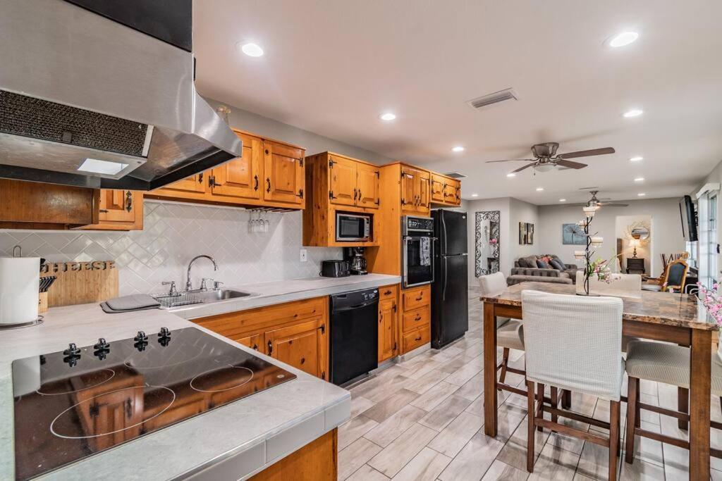 Town 'N' Country Cozy Corner, Your Florida Fun Hub Villa Tampa Eksteriør billede