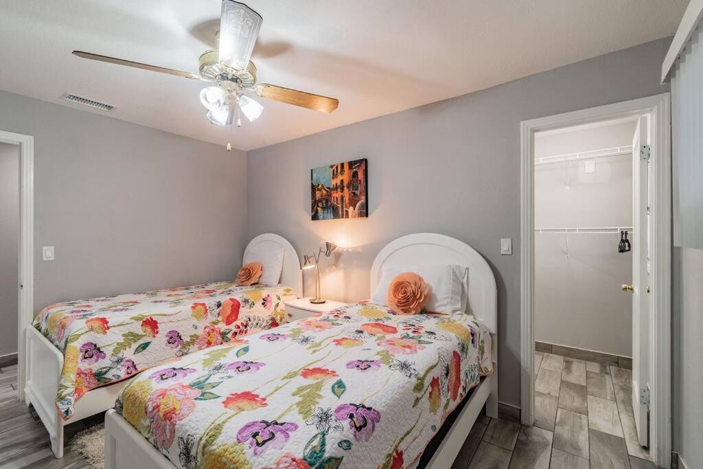 Town 'N' Country Cozy Corner, Your Florida Fun Hub Villa Tampa Eksteriør billede